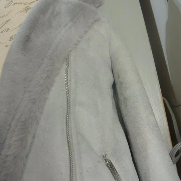 Hollister Biker Jacket Small Faux Suede Fur Grey Plush Super Soft NEW With Defec - Picture 10 of 14